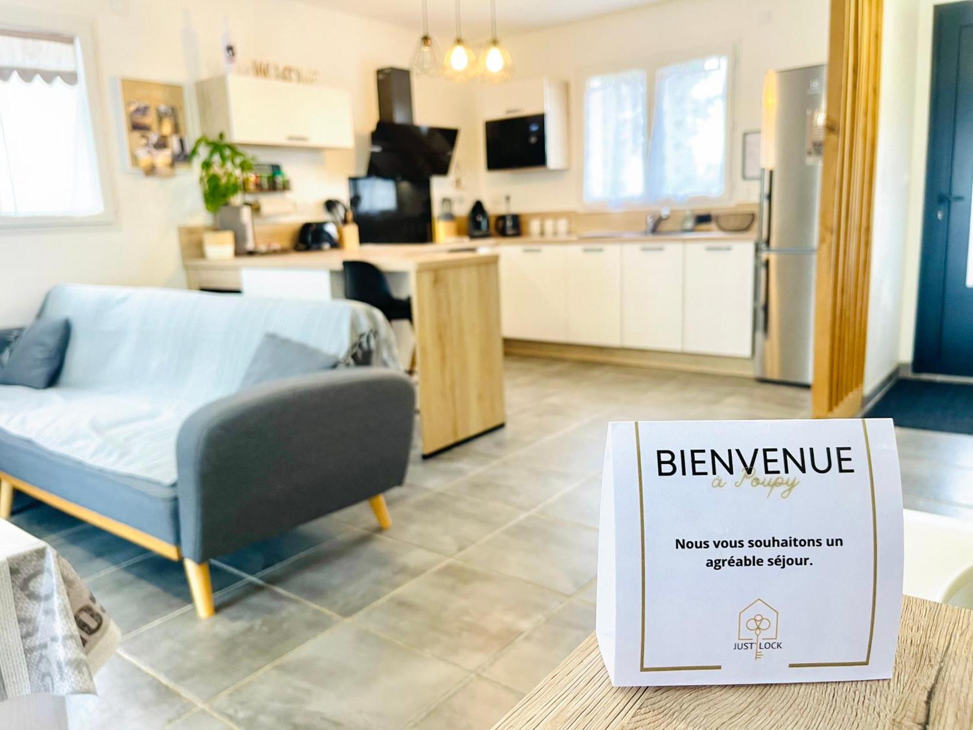 Petite Maison Au Calme Poupry Ngoại thất bức ảnh