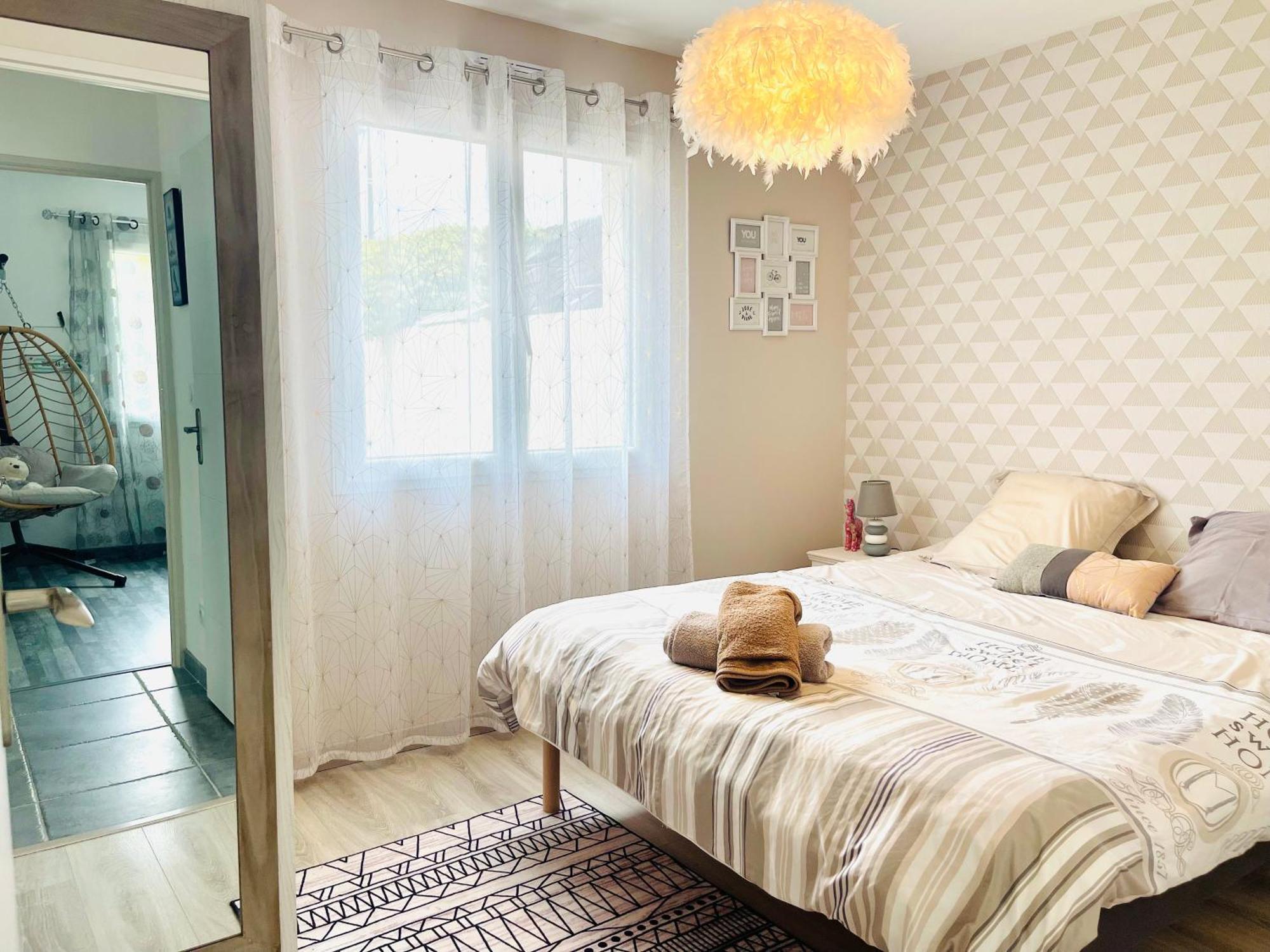 Petite Maison Au Calme Poupry Ngoại thất bức ảnh