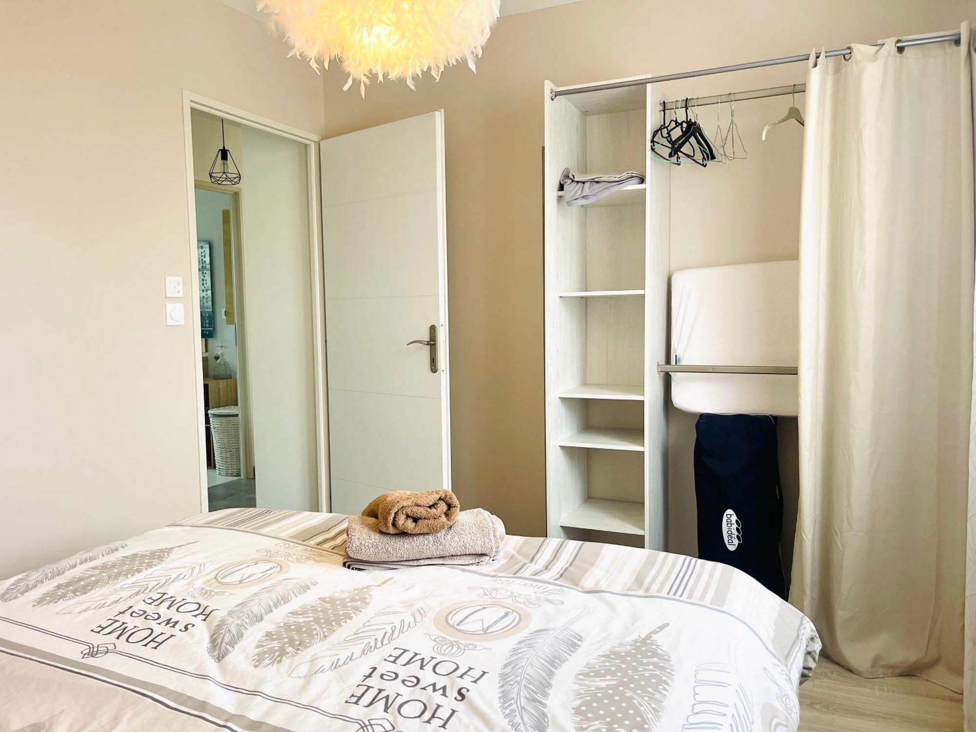Petite Maison Au Calme Poupry Ngoại thất bức ảnh