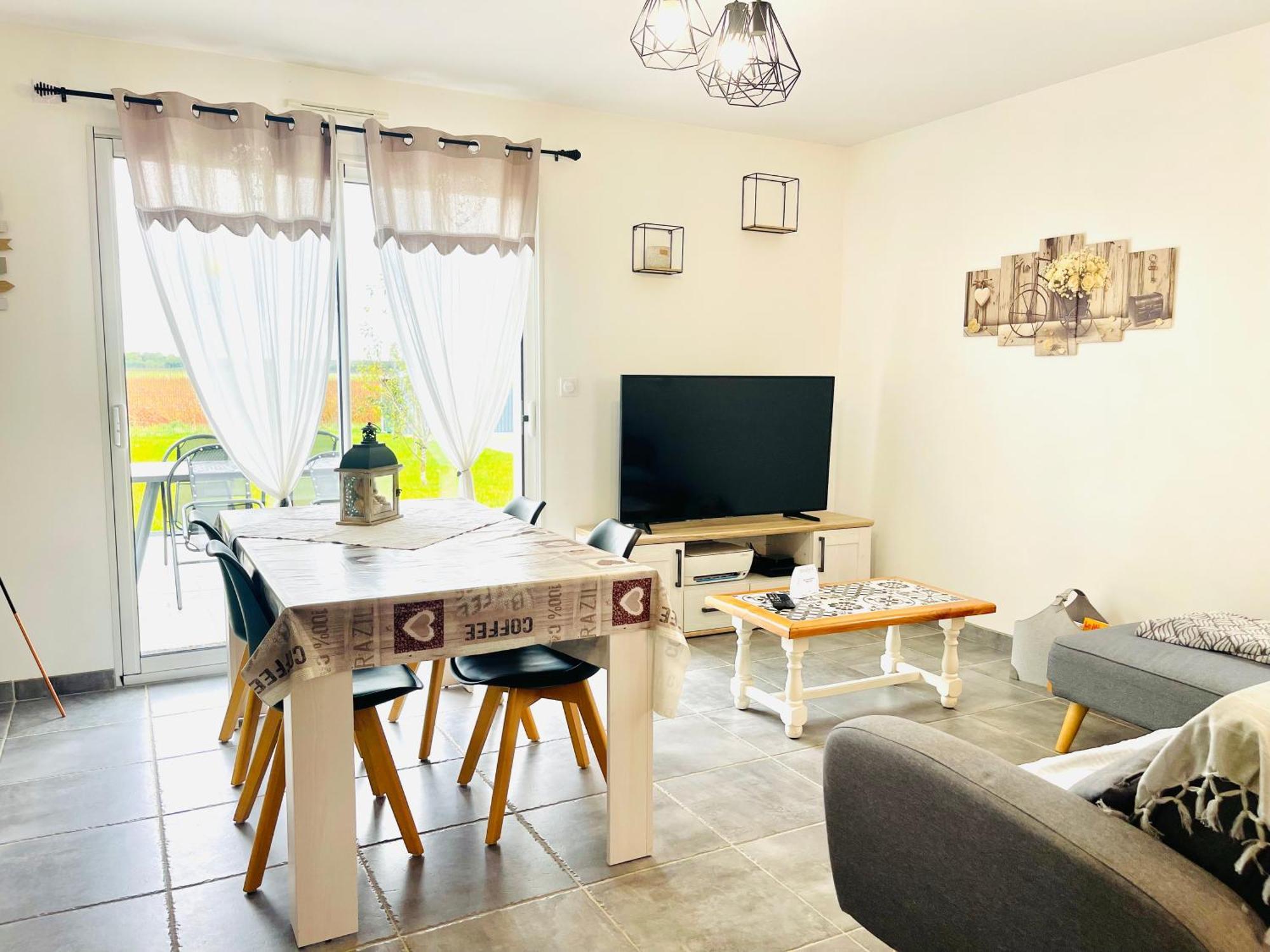 Petite Maison Au Calme Poupry Ngoại thất bức ảnh
