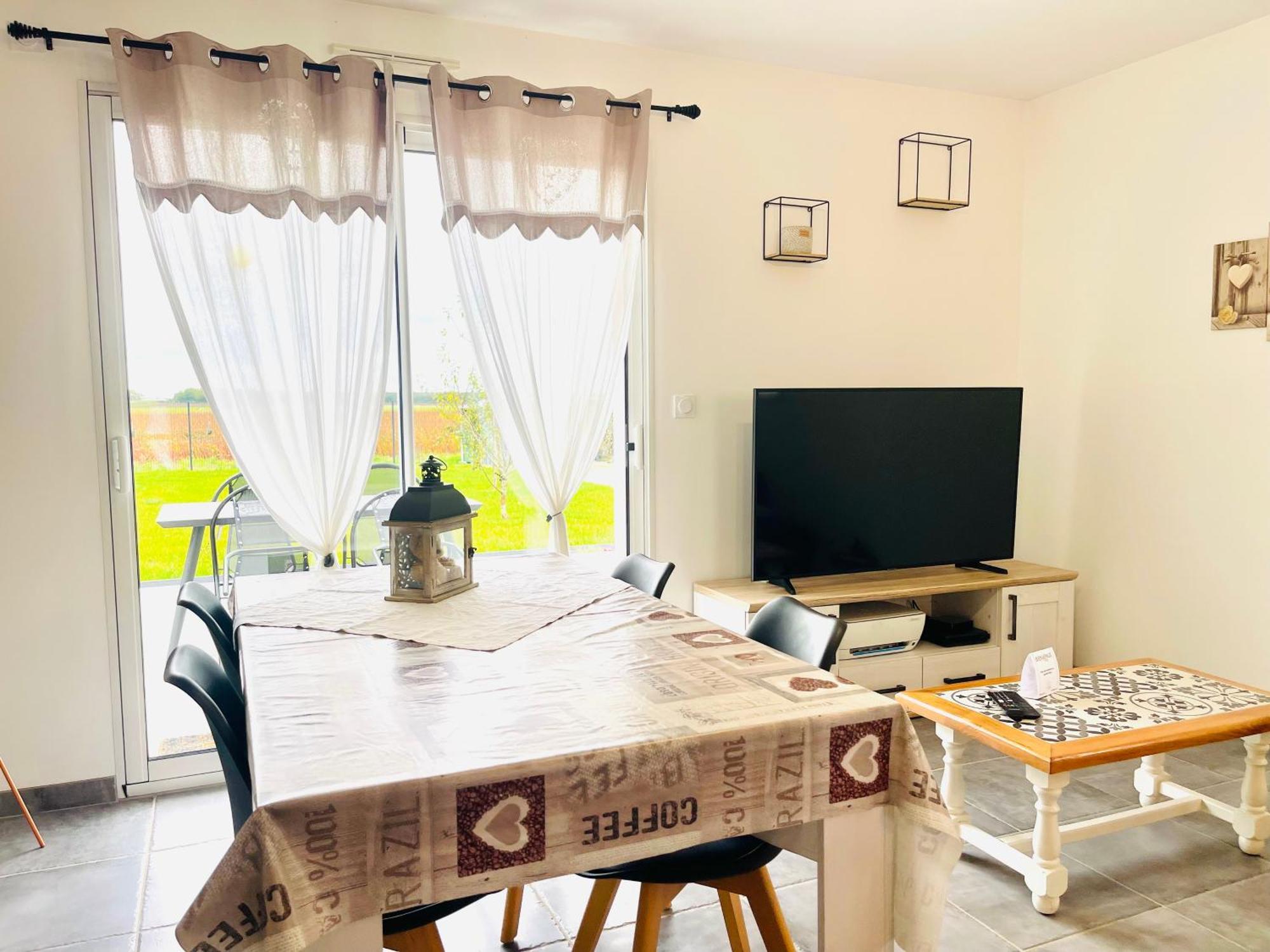 Petite Maison Au Calme Poupry Ngoại thất bức ảnh